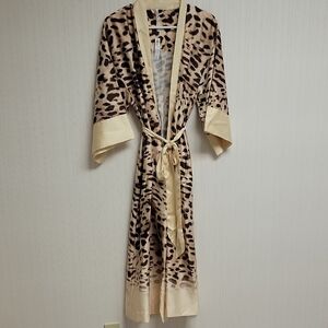 Soma Animal Print Satin Robe, Womens Small. Long Robe. New With Tags